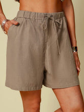 Plus Size Solid Color Pockets Casual ShortsPlus Size Solid Color Pockets Casual Shorts