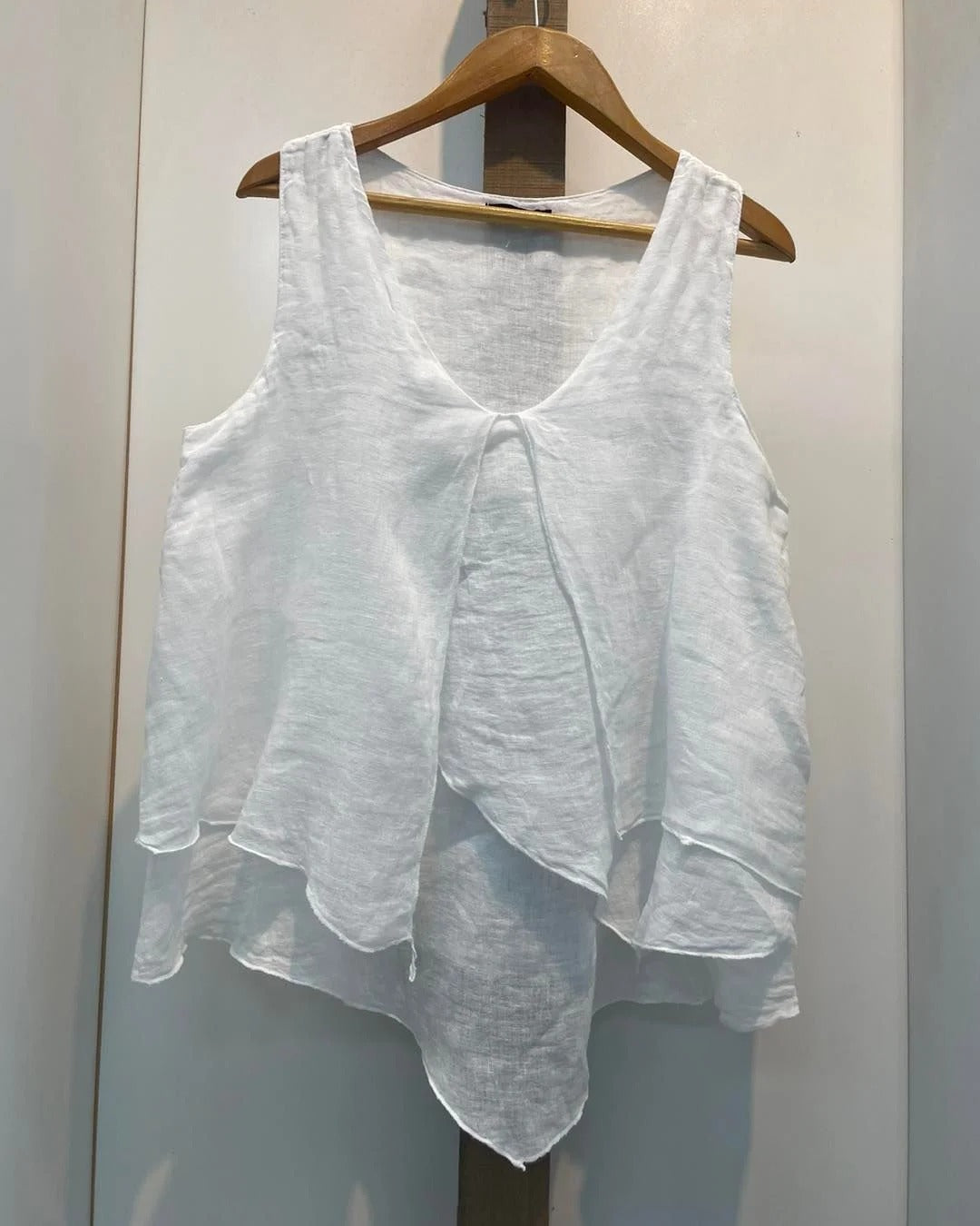 Plus Size Solid Sleeveless Irregular Hem Tank Top