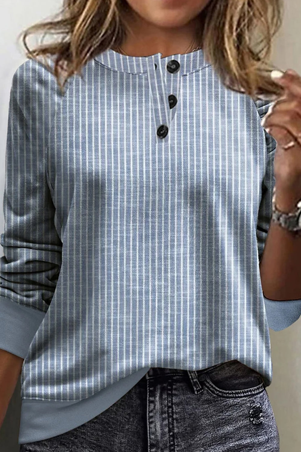 Casual Stripe Print Button-embellished Crew Neck Micro-elasticity Sweatshirt
